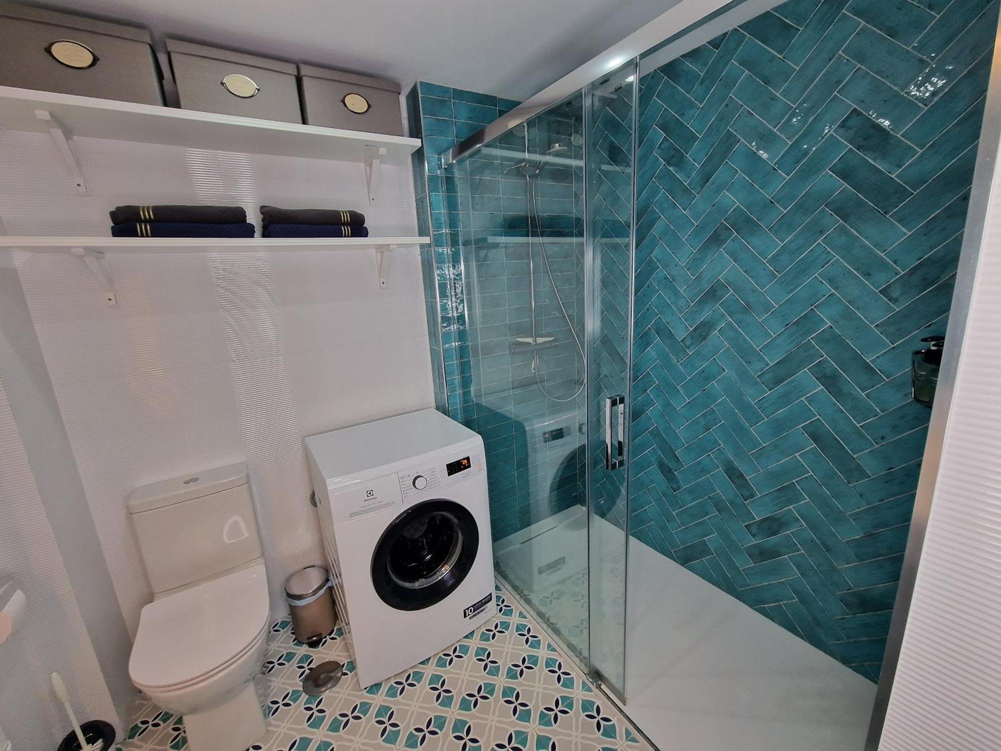 Sun & Palms - Cozy Flat In Quiet Neighbourhood With A Great Pool Area Apartment Malaga Bagian luar foto