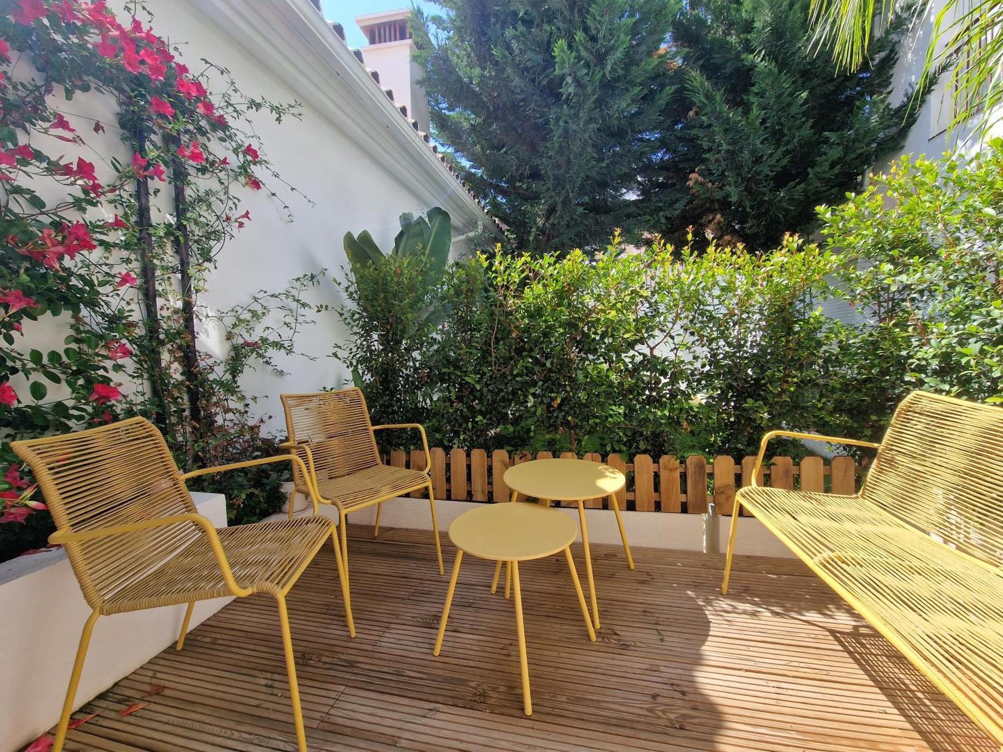 Sun & Palms - Cozy Flat In Quiet Neighbourhood With A Great Pool Area Apartment Malaga Bagian luar foto